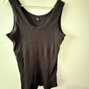 Uniqlo Dark Ribbed Knit Top